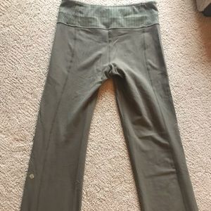 Lululemon yoga pants
